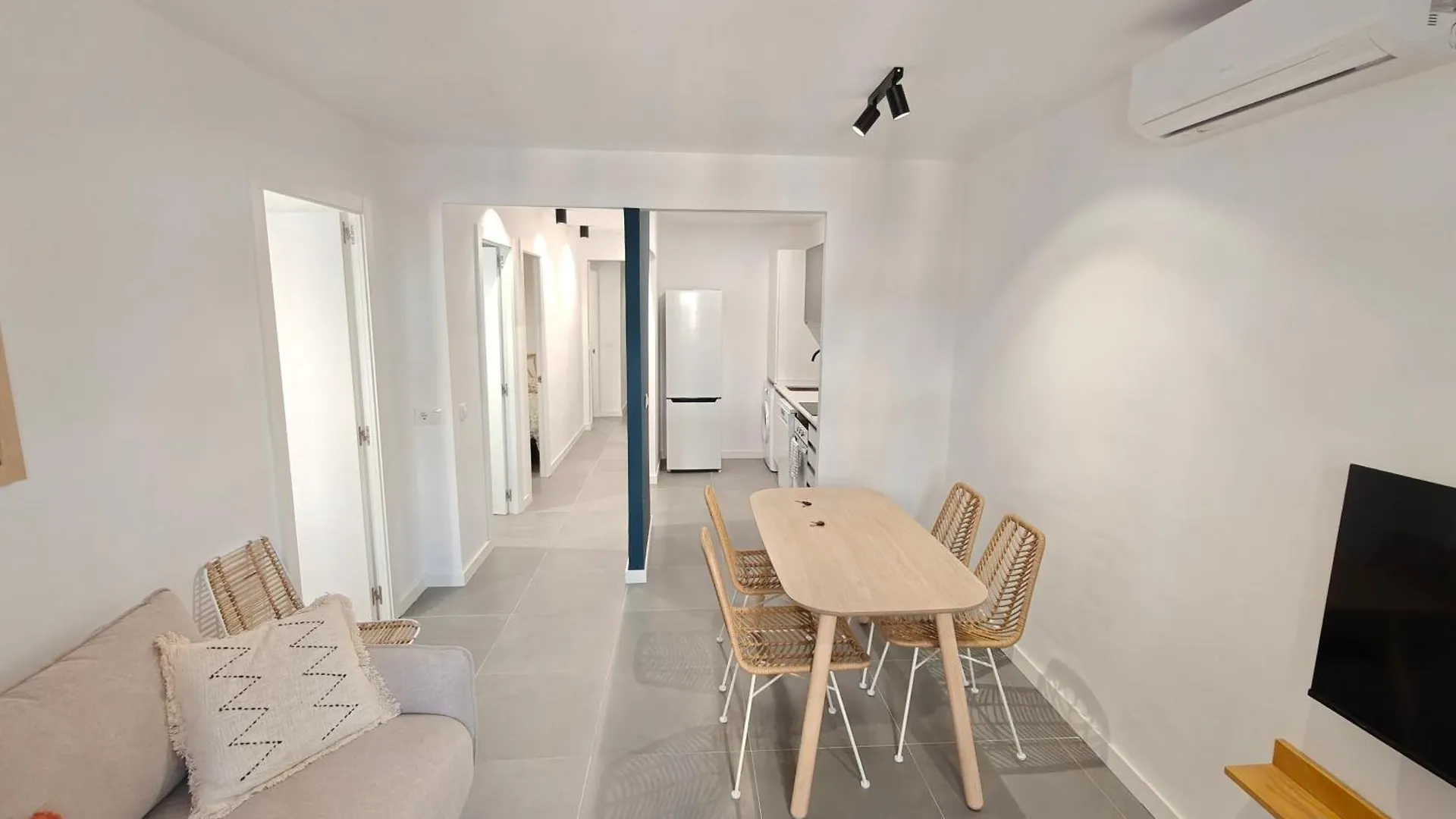 Charming Apartment Poblenou Beach Barcelona 0*,